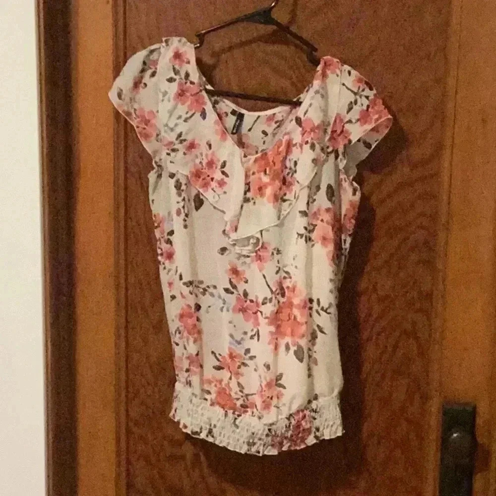 Woman’s blouse